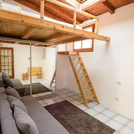 The Roof Loft Διαμέρισμα *